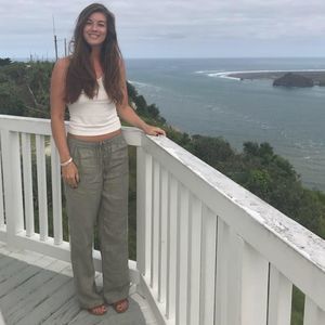 Meet your Posher, Julia